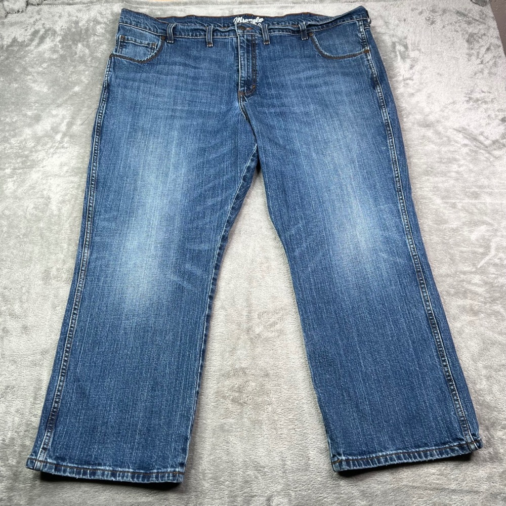 Wrangler Retro Jeans Mens 46x30 Blue Medium Wash Straight Leg Denim Pants